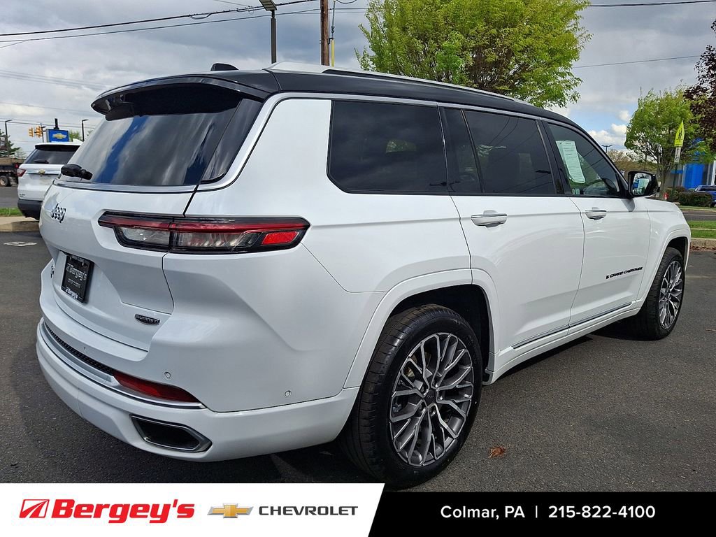 Used 2023 Jeep Grand Cherokee L Summit AWD/4WD image 5