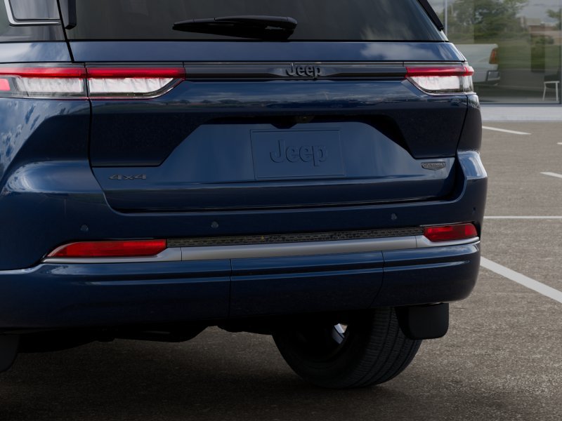 New 2026 Jeep Grand Cherokee Summit AWD/4WD image 13