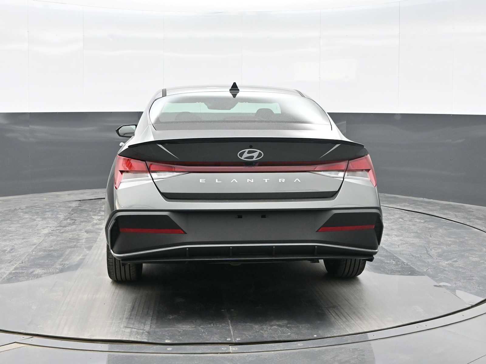 New 2026 Hyundai Elantra Sport w/ Cargo Package image 6