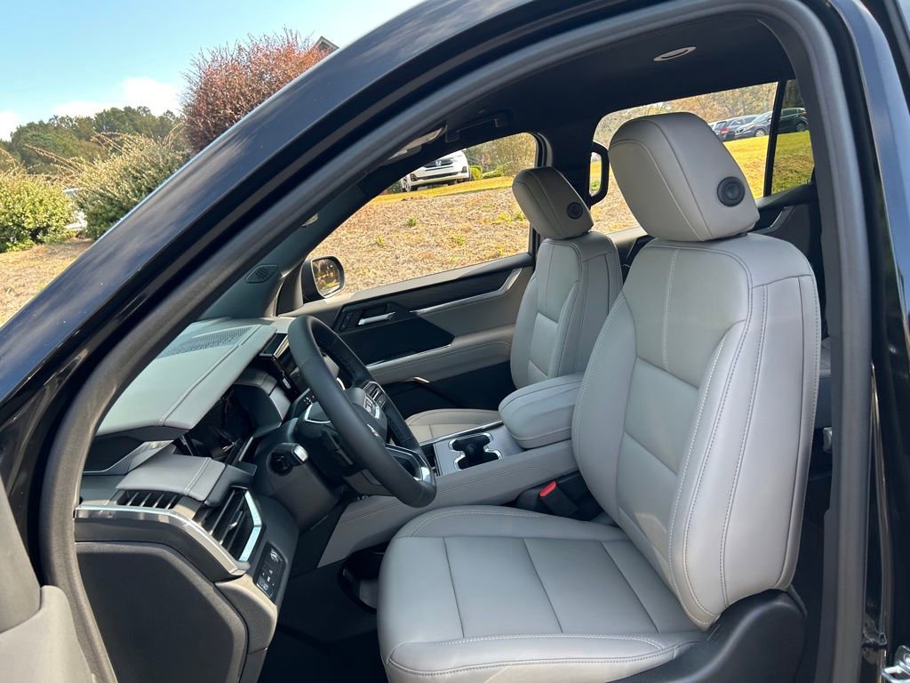New 2026 GMC Acadia Elevation w/ Elevation Premium Package FWD image 34