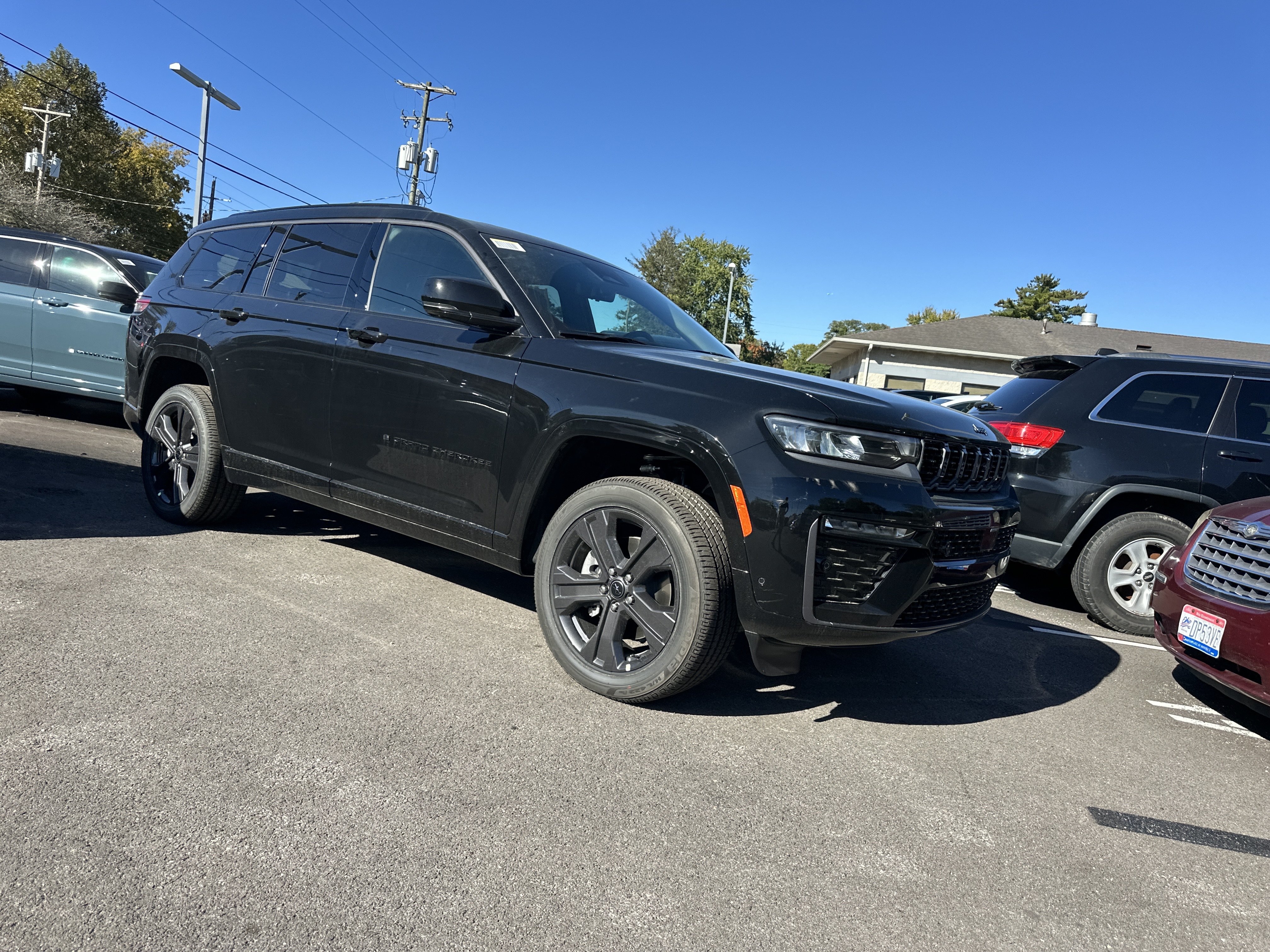 New 2027 Jeep Grand Cherokee L Limited AWD/4WD image 18