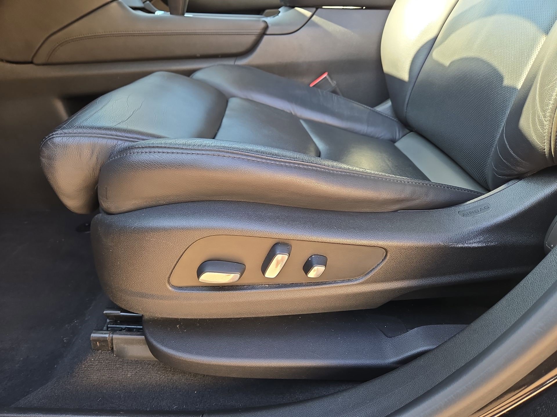 Used 2017 Cadillac XT5 Premium Luxury image 17