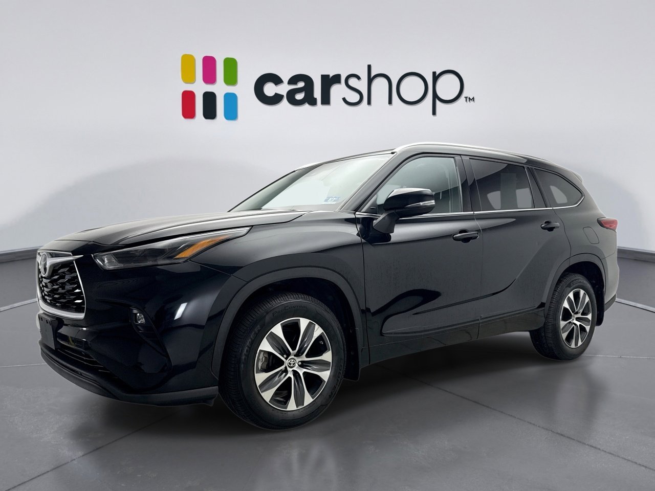 Used 2021 Toyota Highlander XLE image 1