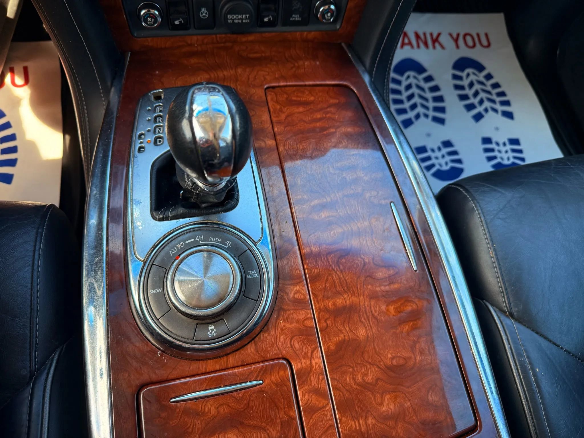 Used 2015 INFINITI QX80 4WD w/ Deluxe Technology Package image 23