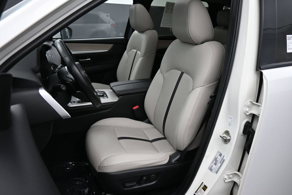 Used 2024 MAZDA CX-90 Plug-In Hybrid w/ Premium Pkg AWD/4WD image 18