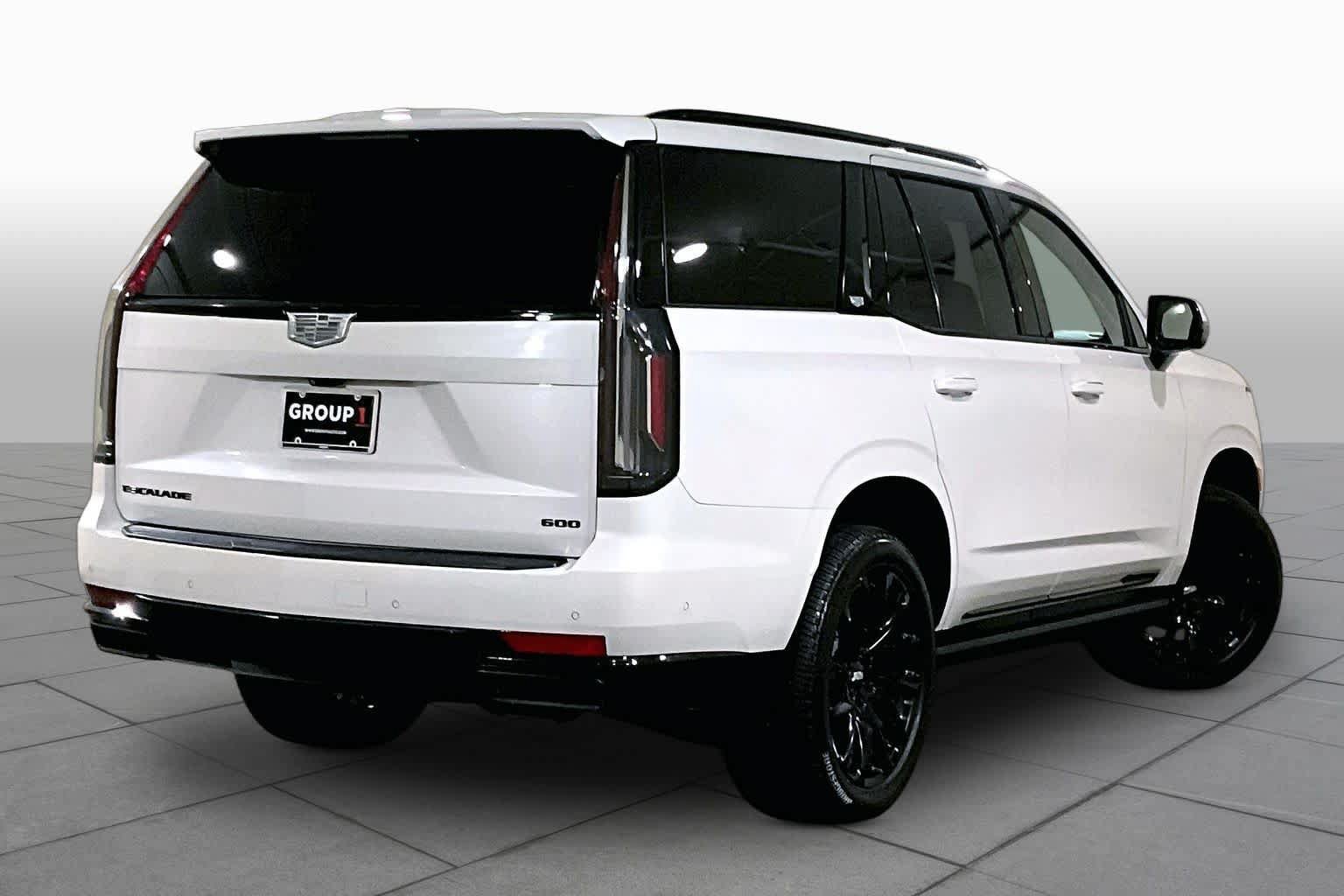 Used 2021 Cadillac Escalade Sport w/ Driver Assist Tech Package AWD/4WD image 12