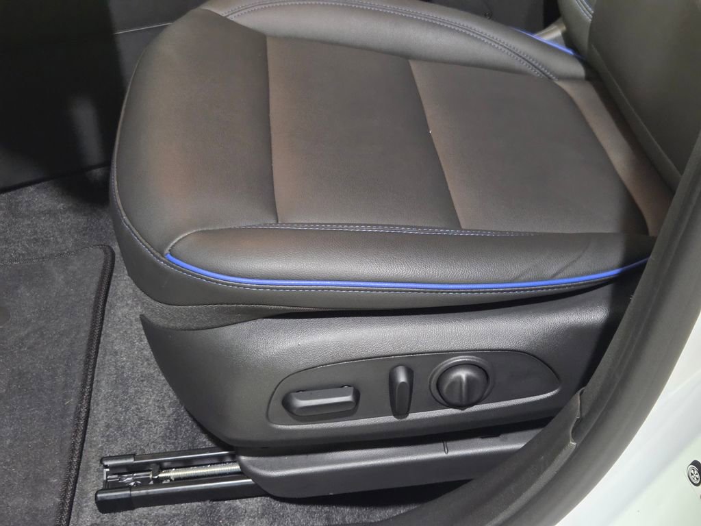 Used 2024 Buick Envista Sport Touring w/ Convenience I Package FWD image 14