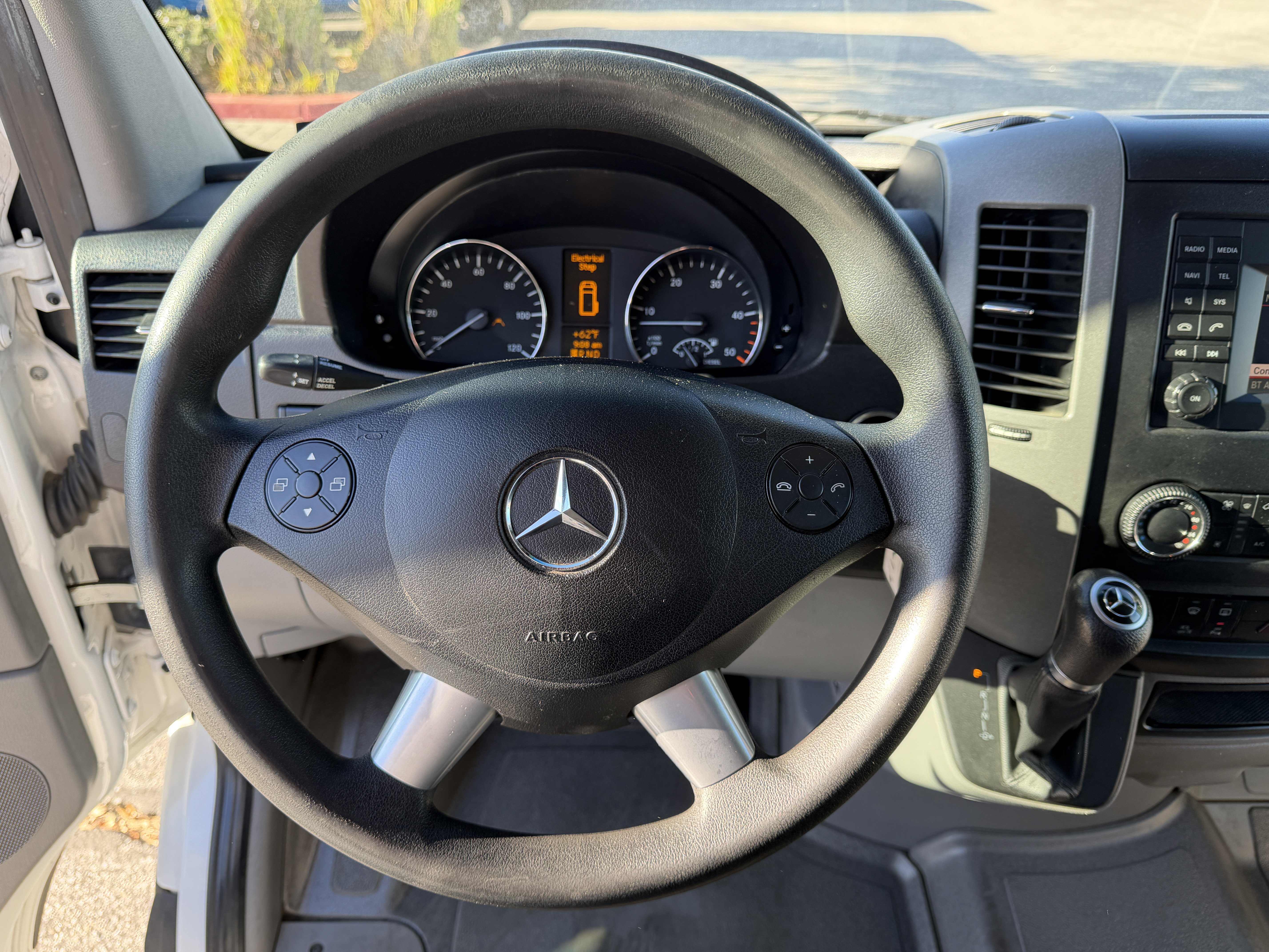 Used 2017 Mercedes-Benz Sprinter 2500 image 21