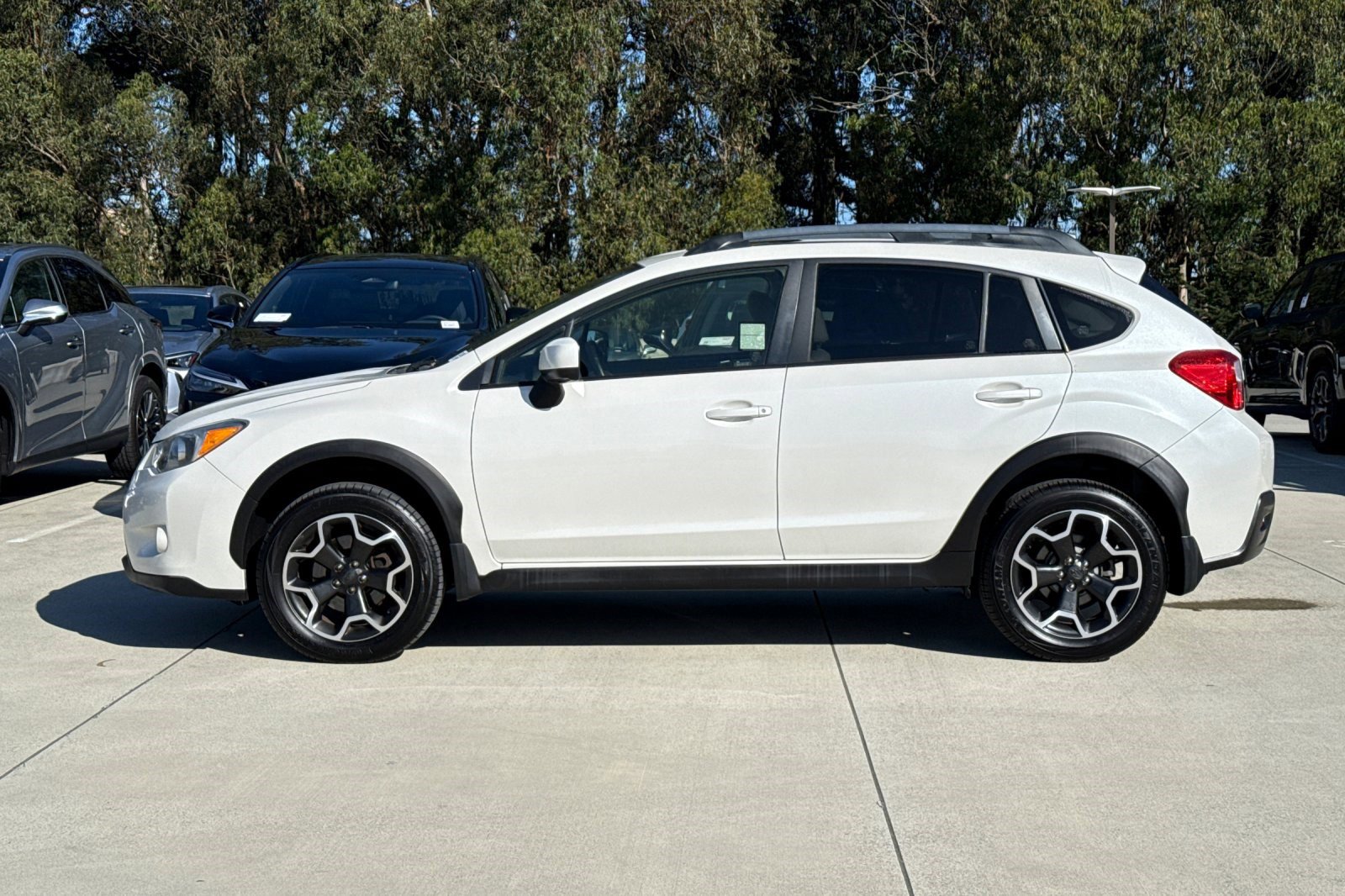Used 2014 Subaru Crosstrek 2.0i Limited image 2