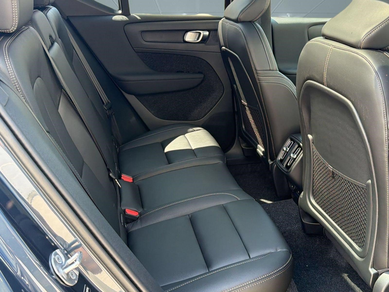 New 2026 Volvo XC40 B5 Ultra w/ Climate Package AWD/4WD image 30