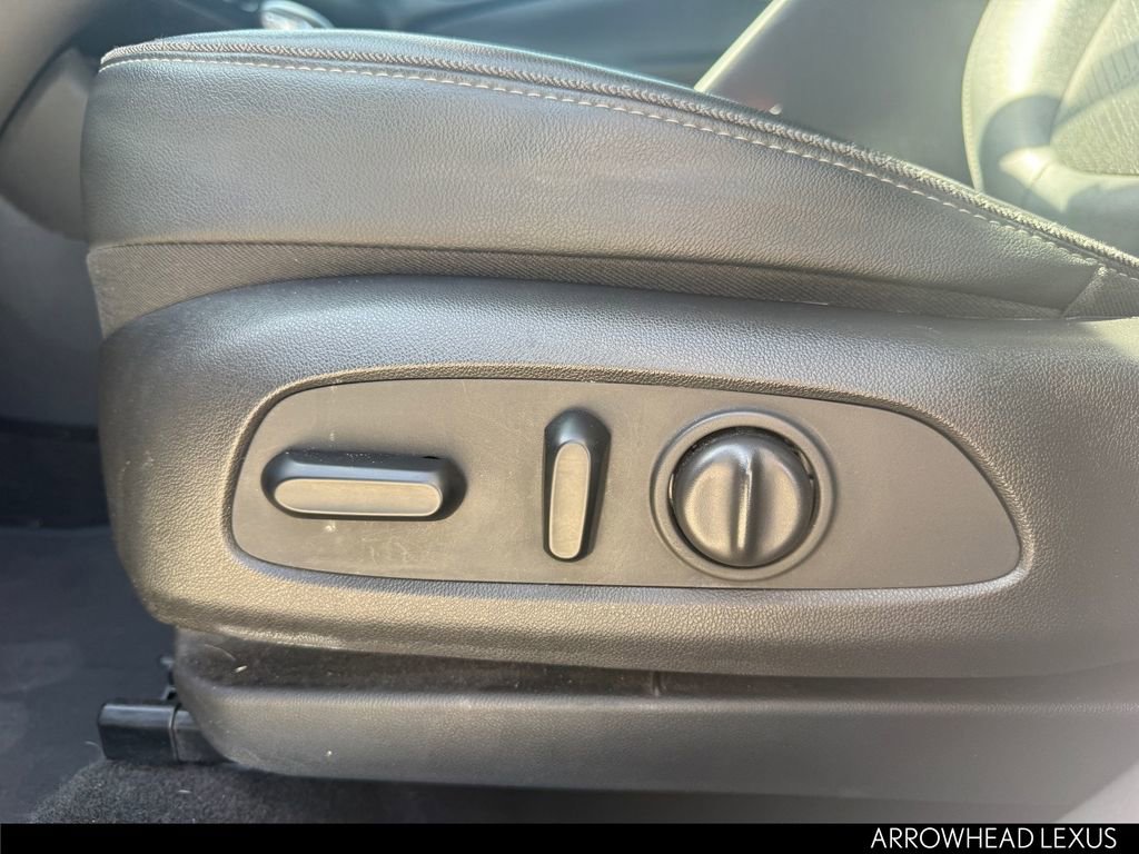Used 2022 Buick Encore GX Essence image 19