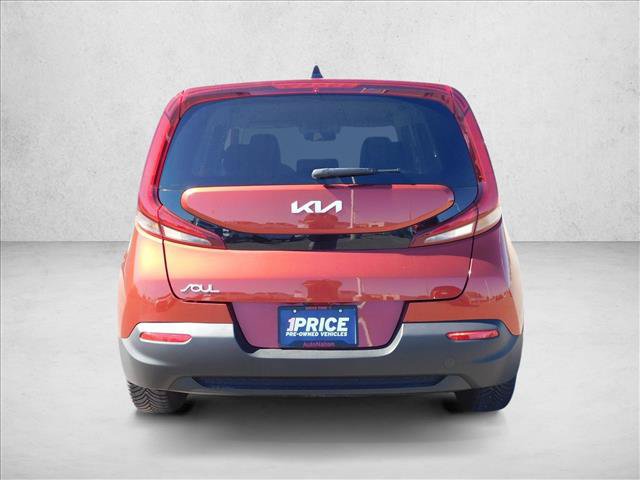Used 2022 Kia Soul LX FWD image 12