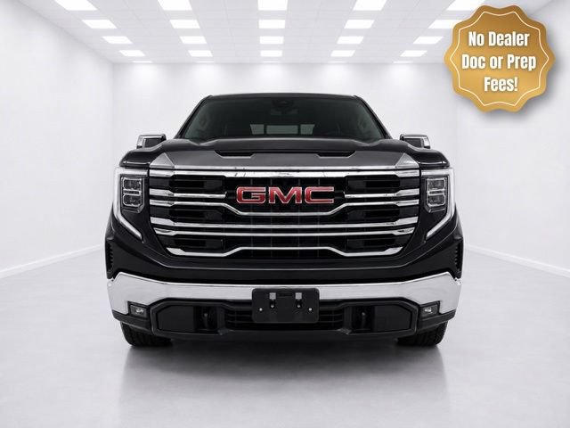 Used 2023 GMC Sierra 1500 SLT w/ SLT Premium Package AWD/4WD image 2