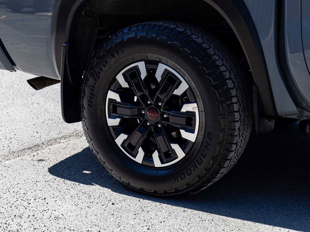 Used 2023 Nissan Frontier PRO-4X w/ Pro Convenience Package image 8