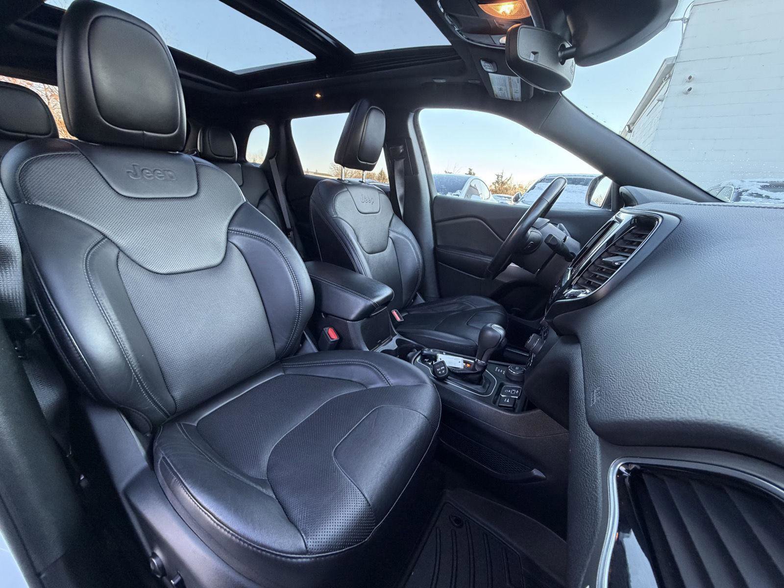 Used 2021 Jeep Cherokee High Altitude image 28