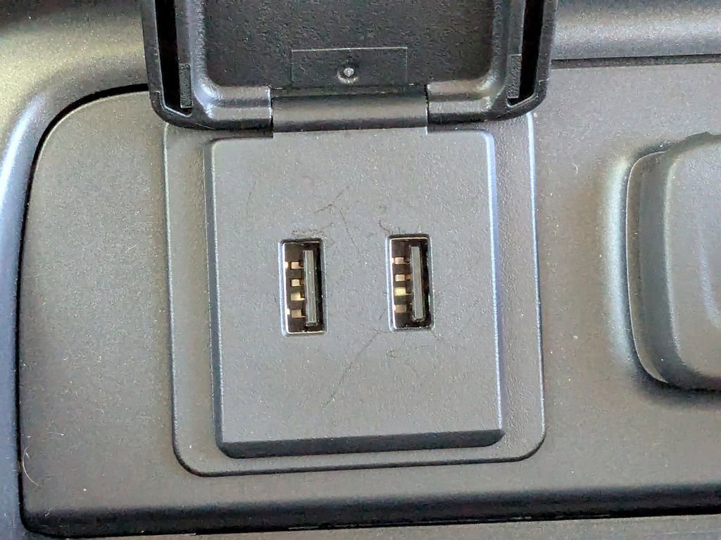 Used 2018 Chevrolet Silverado 1500 High Country image 23