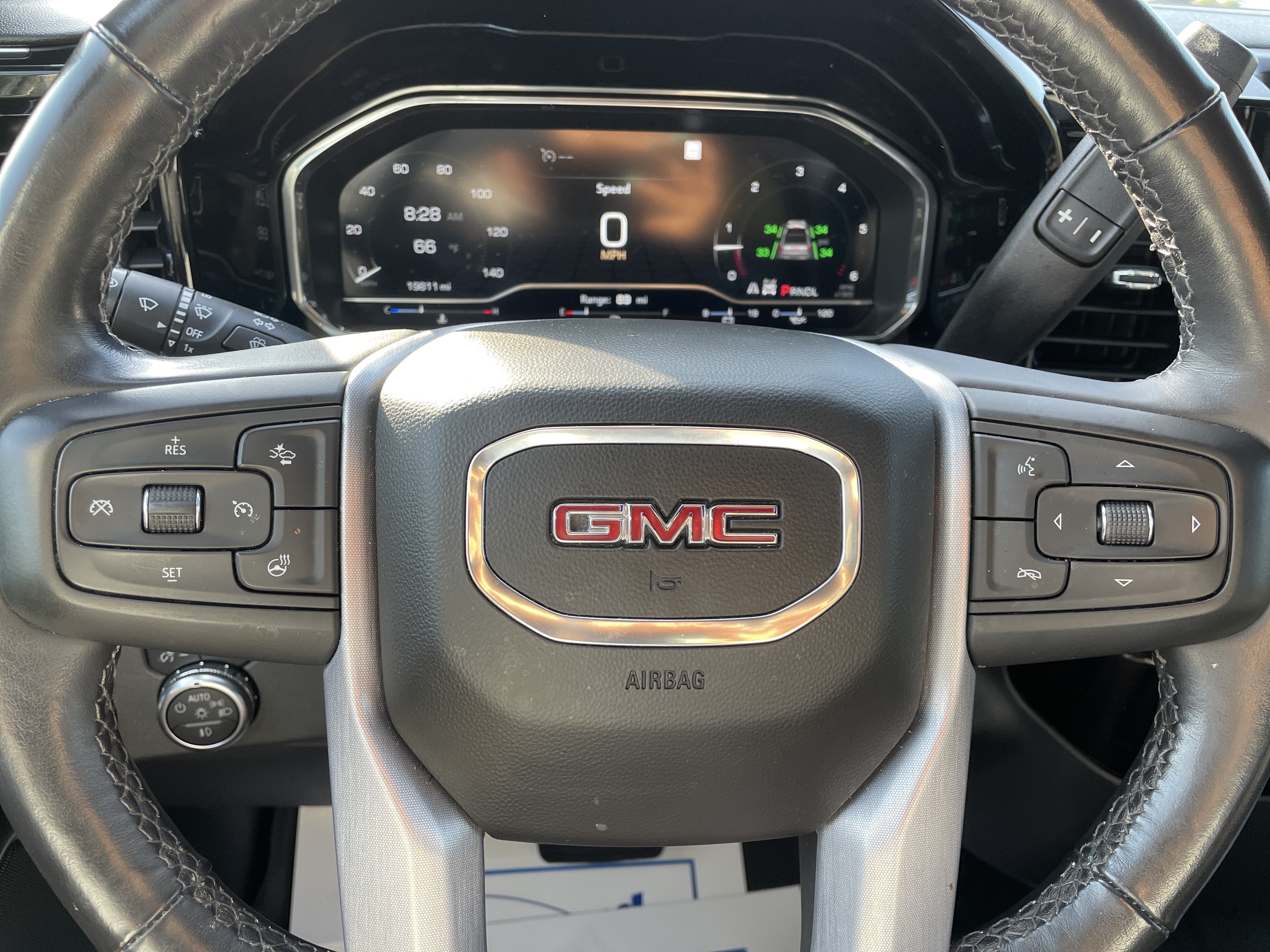 Used 2022 GMC Sierra 1500 Elevation w/ X31 Off-Road Package AWD/4WD image 11