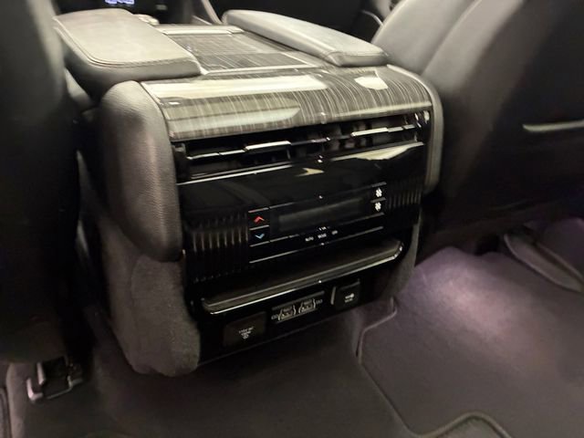 Used 2022 Jeep Wagoneer Series II w/ Premium Group I image 19