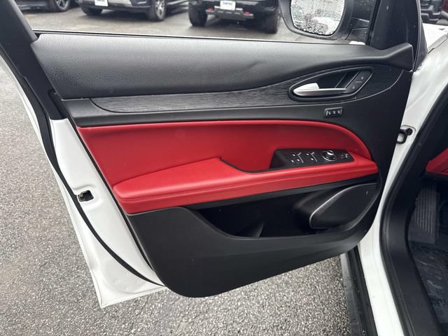 Used 2020 Alfa Romeo Stelvio AWD w/ Nero Edizione image 20