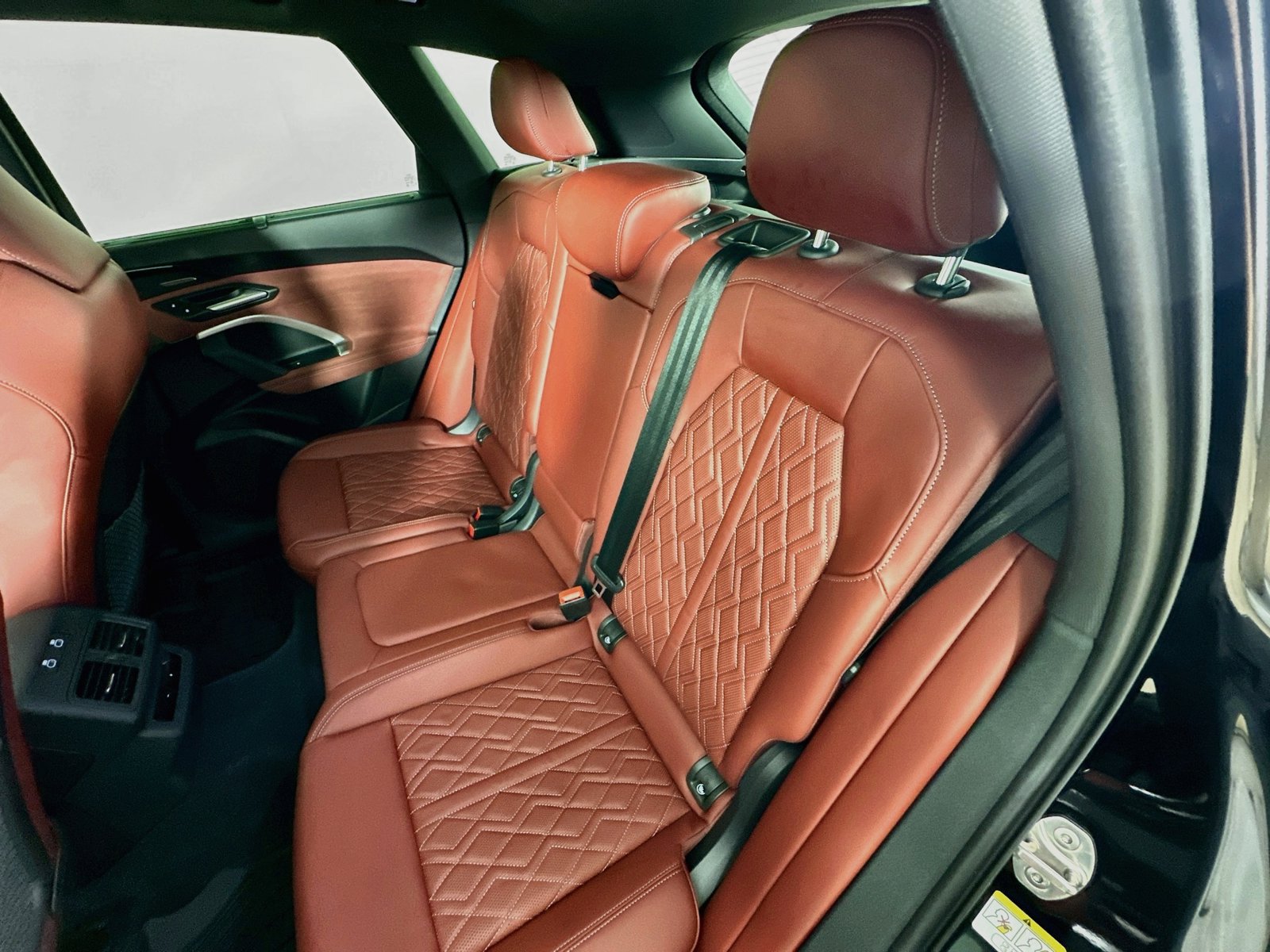 Certified 2025 Audi SQ5 Premium Plus AWD/4WD image 35