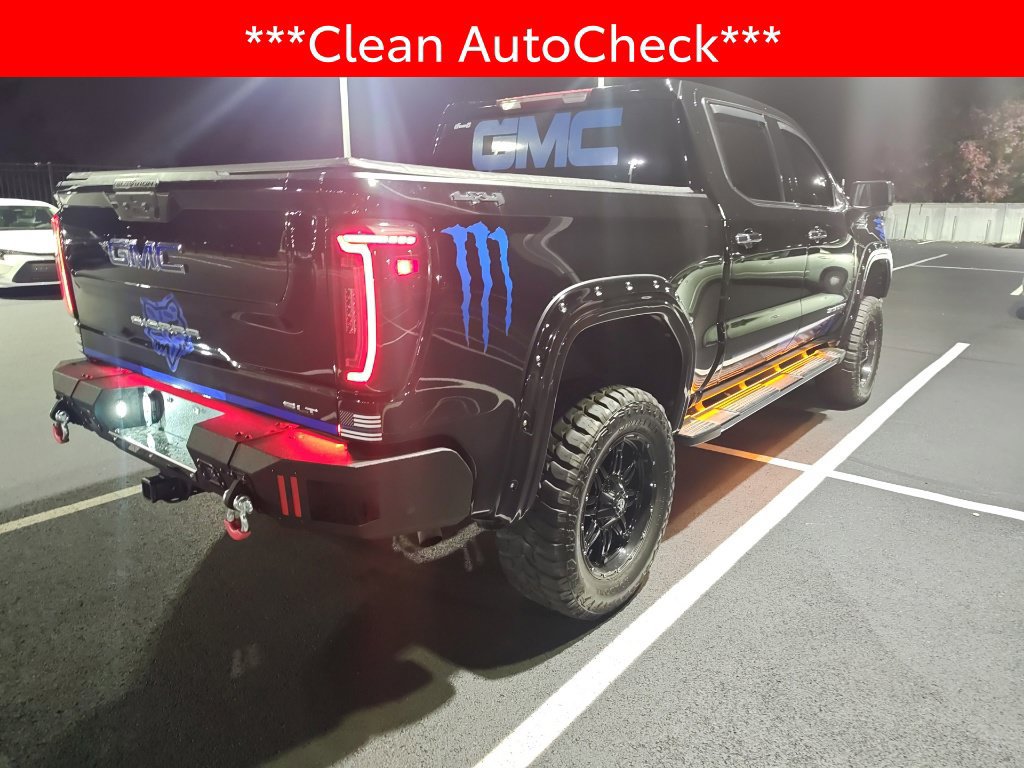 Used 2023 GMC Sierra 1500 SLT w/ SLT Premium Package AWD/4WD image 4