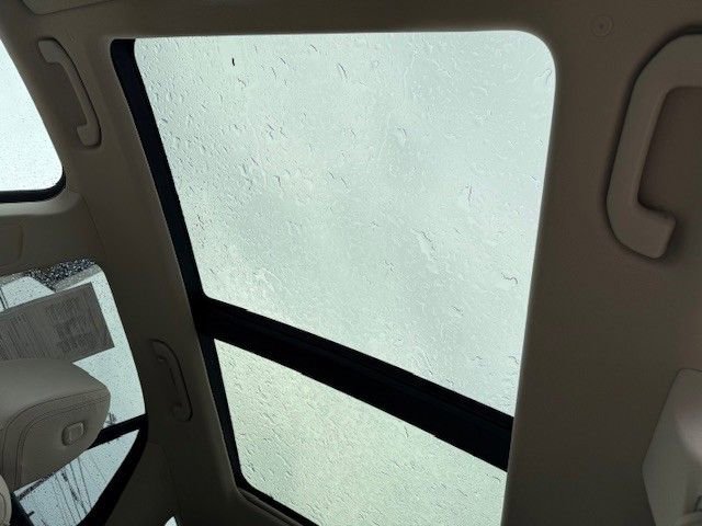 Used 2024 Mercedes-Benz GLE 450 4MATIC image 38