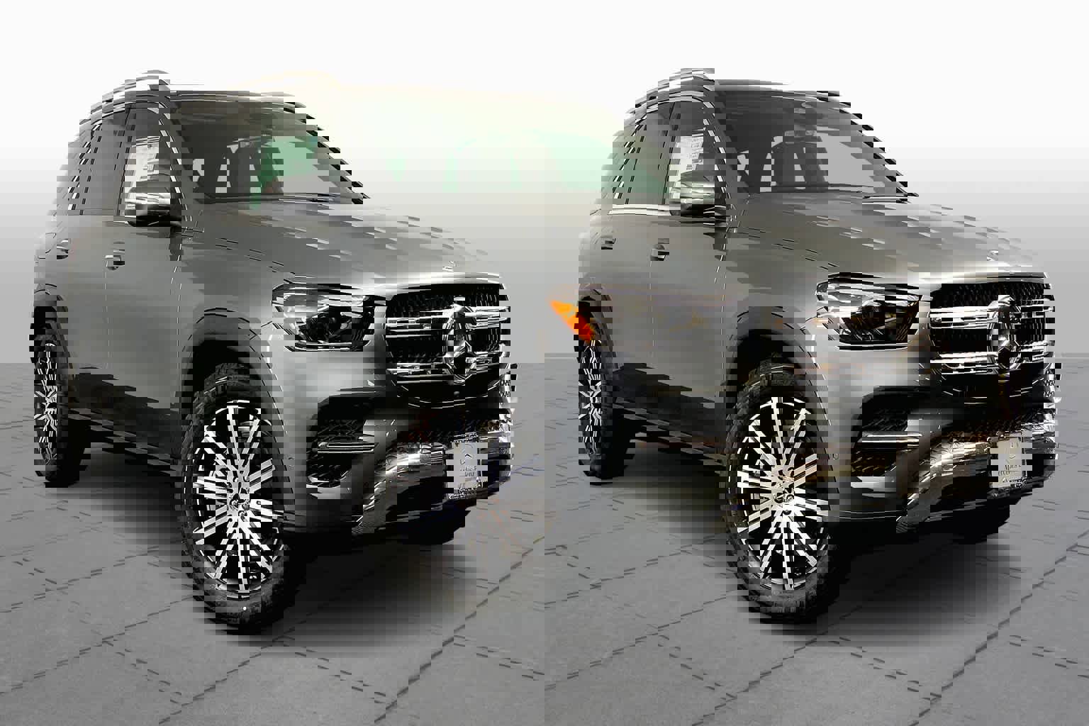 New 2025 Mercedes-Benz GLE 350 4MATIC image 2