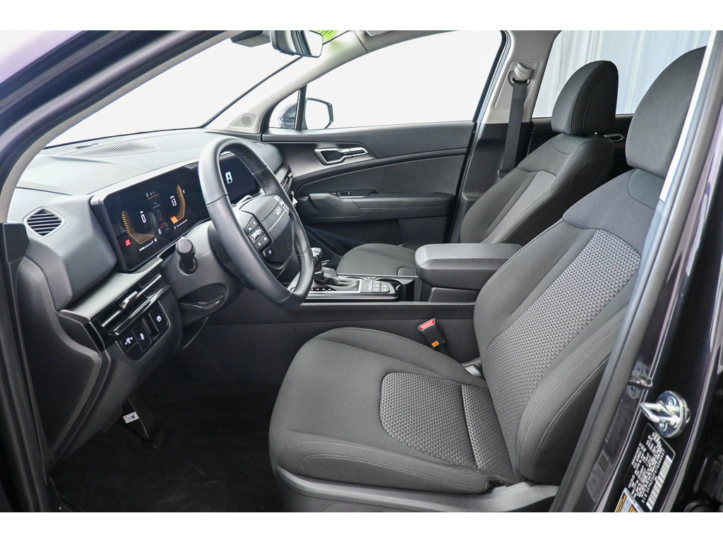 Certified 2026 Kia Sportage LX w/ LX Convenience Package FWD image 18