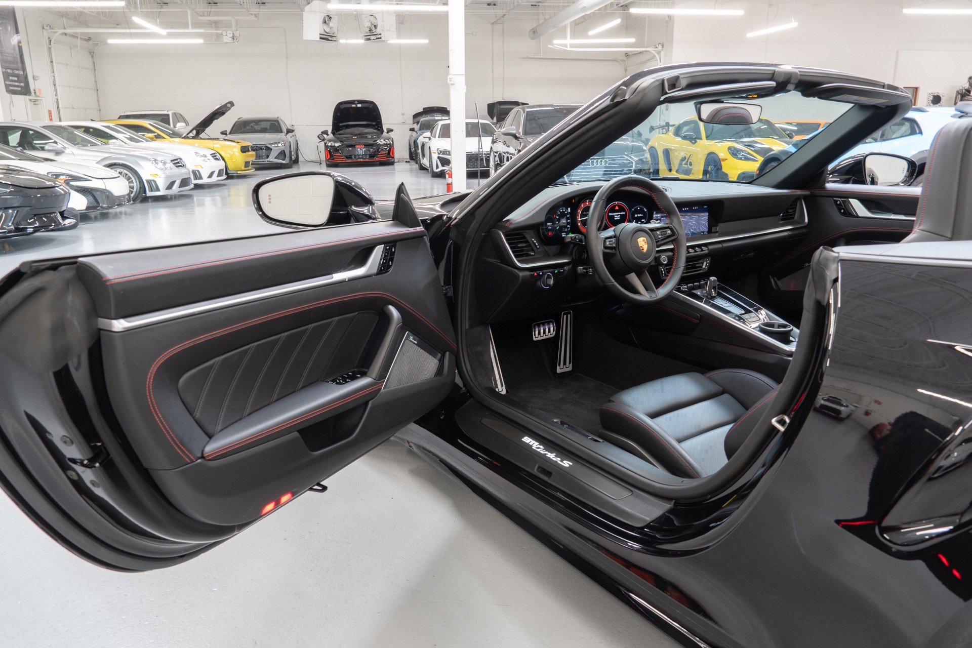 Used 2021 Porsche 911 Turbo S image 10