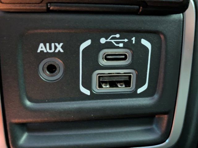 New 2025 Jeep Wrangler Unlimited Rubicon image 13