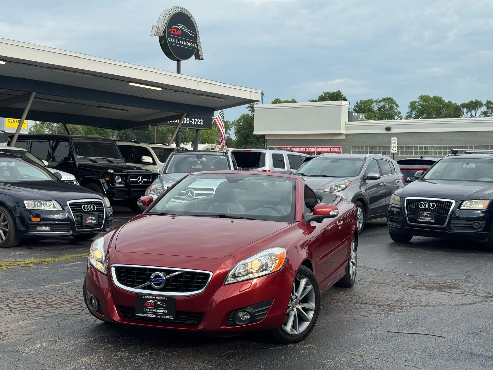 Used 2011 Volvo C70 T5 w/ Multimedia Pkg image 1