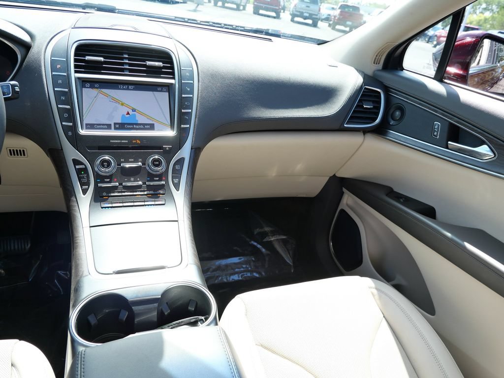 Used 2020 Lincoln Nautilus Reserve AWD/4WD image 15