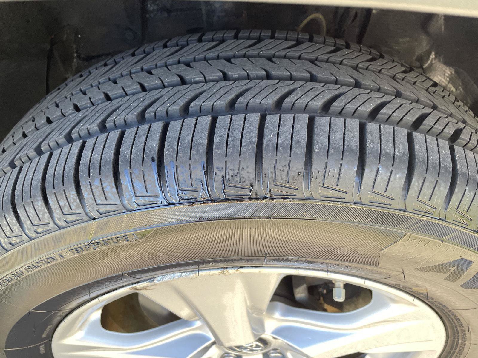 Used 2019 Toyota RAV4 XLE FWD image 31