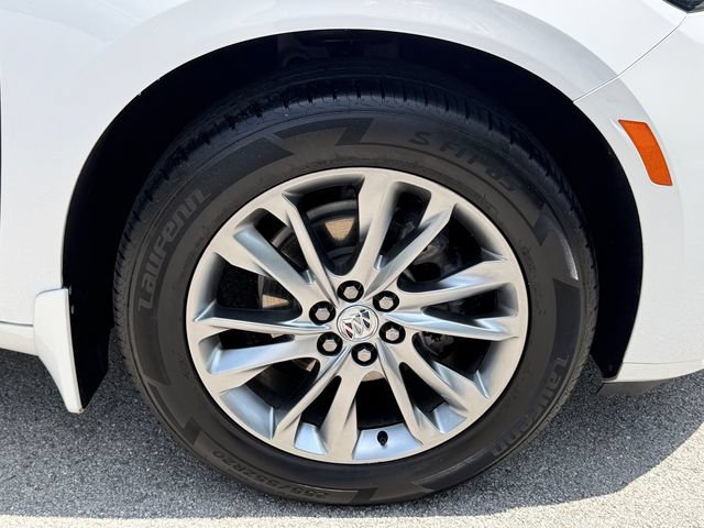 Used 2024 Buick Enclave Avenir w/ Avenir Technology Package AWD/4WD image 23