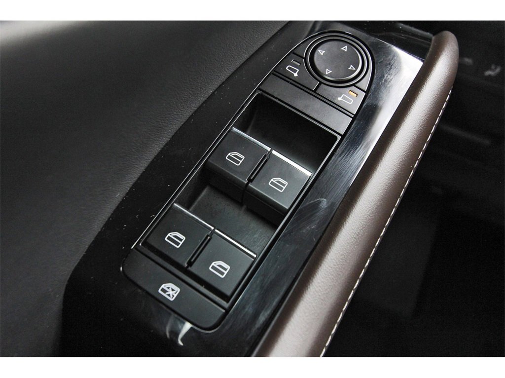 Used 2023 MAZDA CX-30 AWD 2.5 S w/ Premium Package image 22