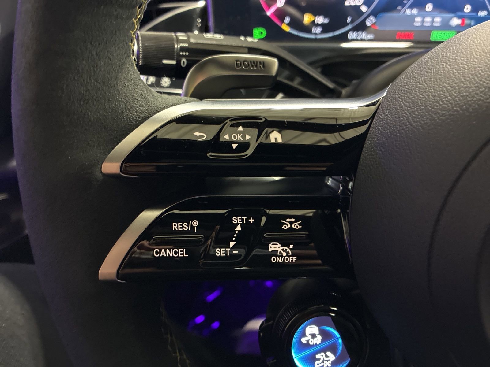 Used 2025 Mercedes-Benz E 53 AMG e 4MATIC Sedan image 13