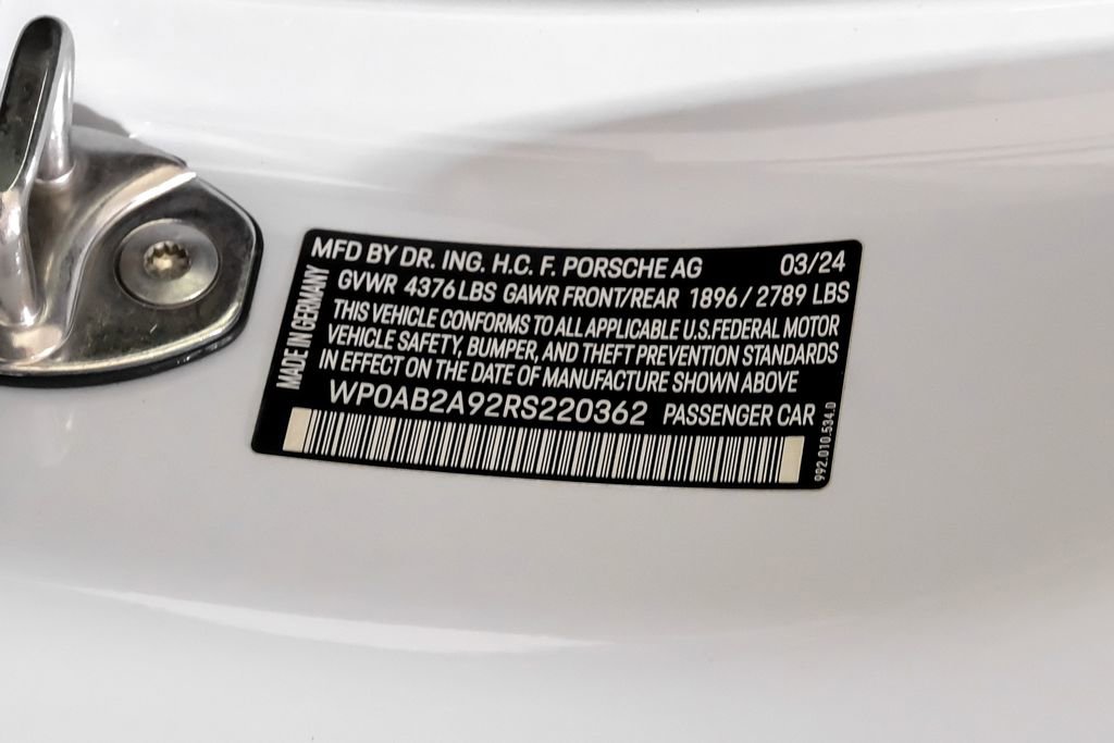 Used 2024 Porsche 911 Carrera GTS RWD image 31