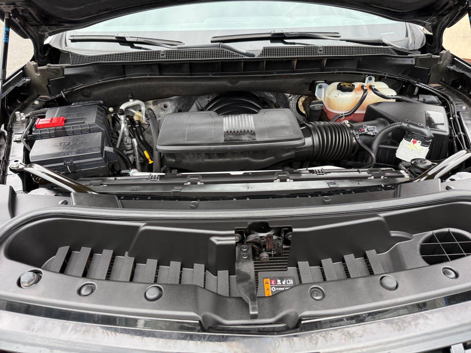 Used 2025 Chevrolet Suburban Z71 AWD/4WD image 20