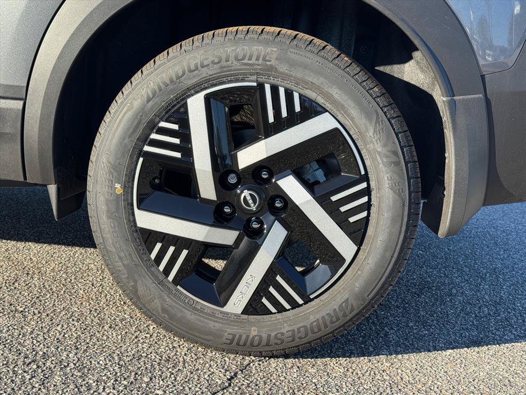 New 2026 Nissan Kicks SV w/ SV Premium Package FWD image 9
