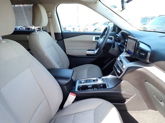 Certified 2023 Ford Explorer XLT image 10