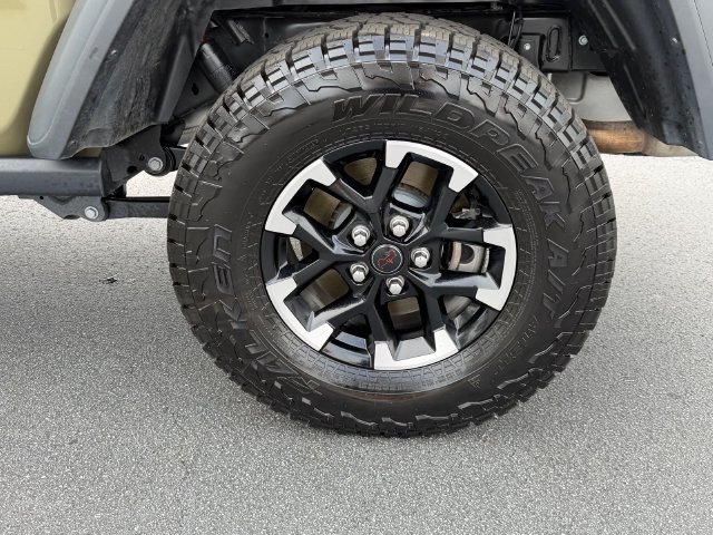 Used 2026 Jeep Gladiator Rubicon AWD/4WD image 14