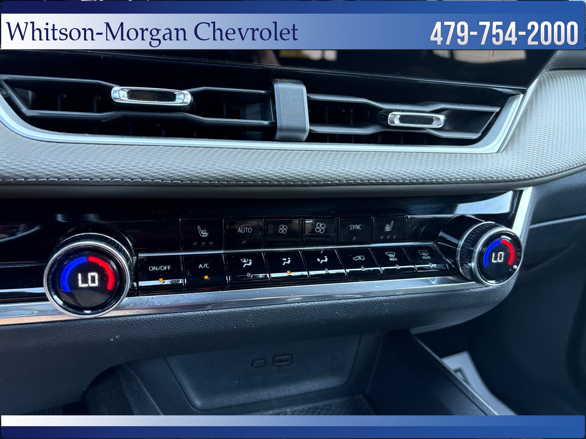 Used 2025 Chevrolet Equinox LT w/ Convenience Package II FWD image 30