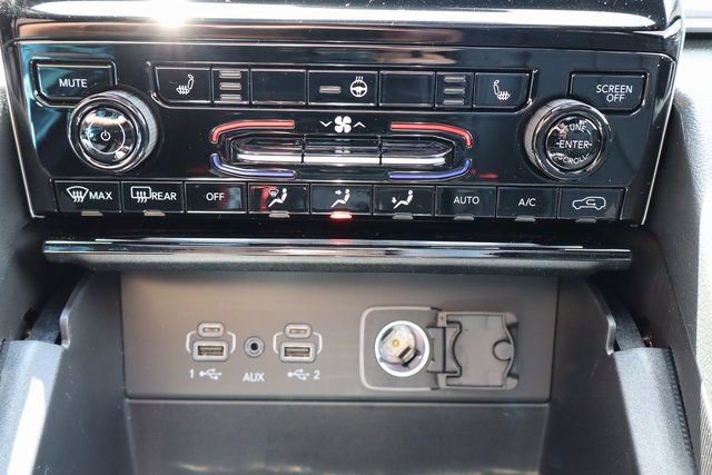 New 2025 Jeep Grand Cherokee Limited 4xe image 18