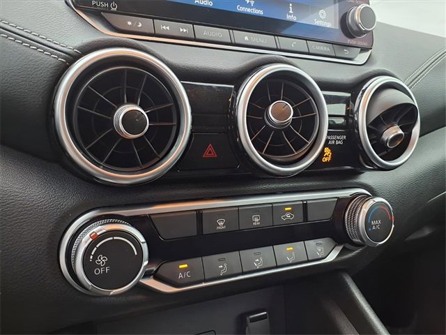 Used 2023 Nissan Sentra SV image 9