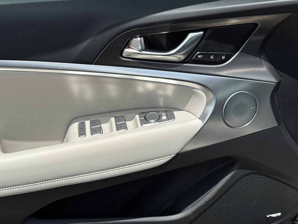 New 2026 Genesis G70 3.3T Sport Prestige RWD image 12