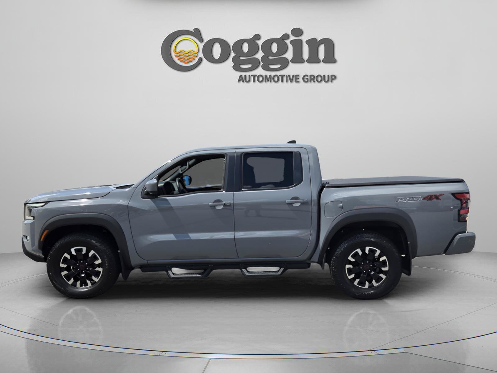Used 2023 Nissan Frontier PRO-4X w/ Technology Package AWD/4WD image 2