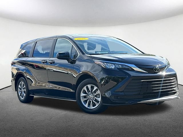 Used 2026 Toyota Sienna LE FWD image 2