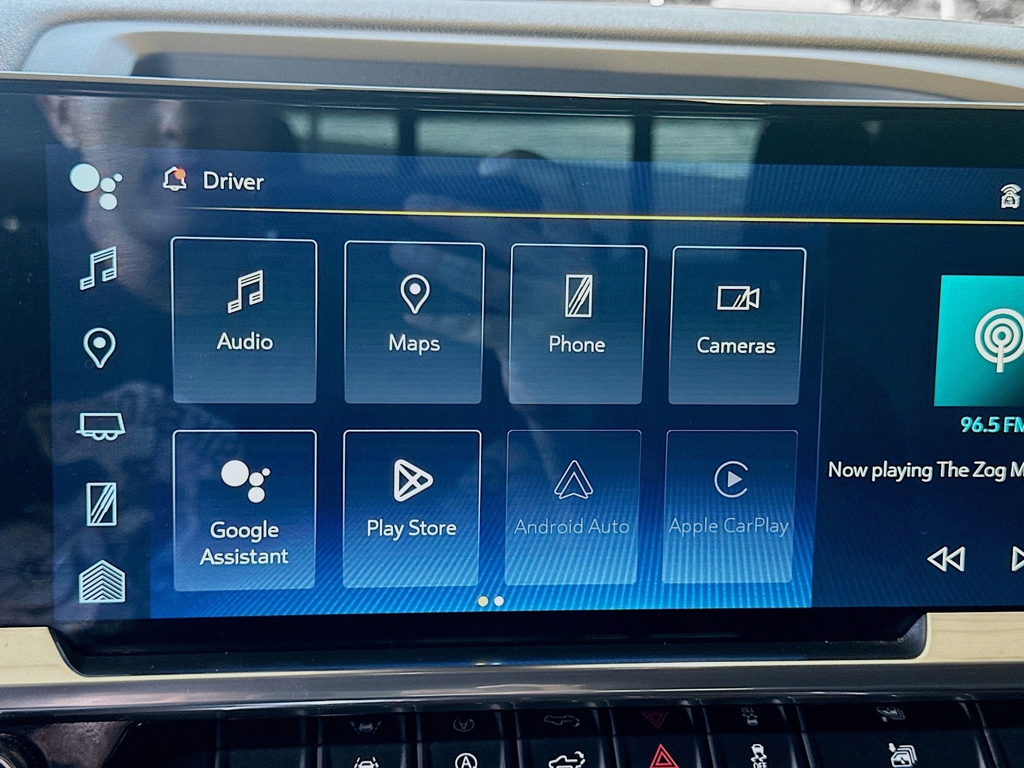 Used 2023 Chevrolet Silverado 1500 RST w/ Convenience Package II image 11