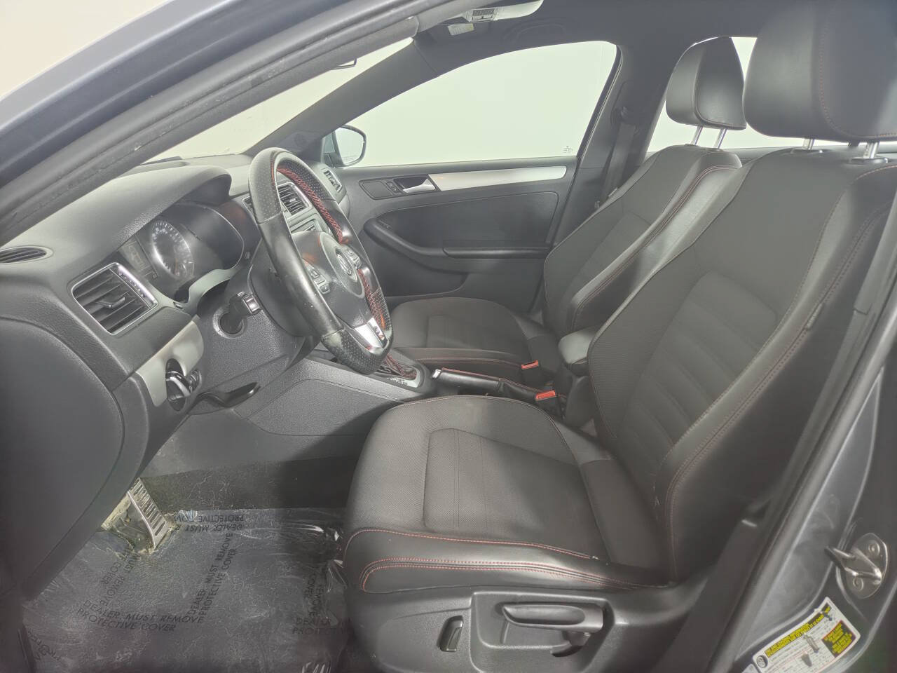 Used 2014 Volkswagen Jetta GLI FWD image 14