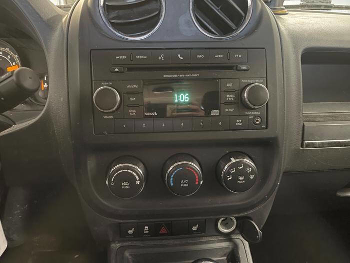 Used 2015 Jeep Patriot High Altitude image 36